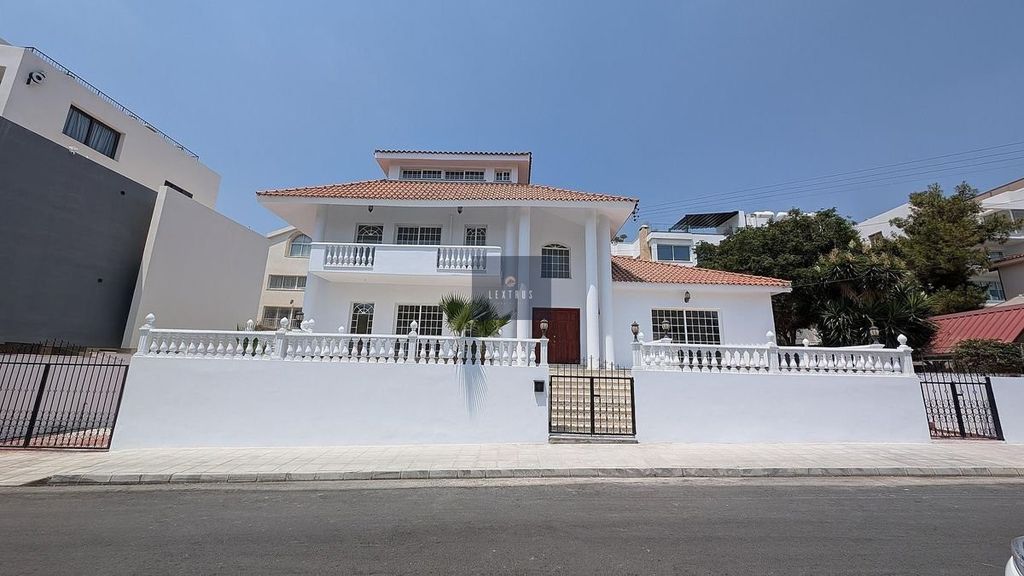 Property photo 1 of 34