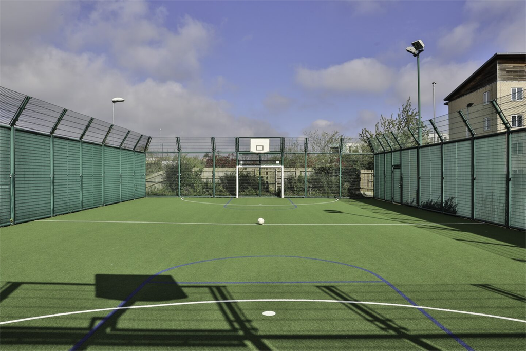 Property photo 1 of 15 (Main)