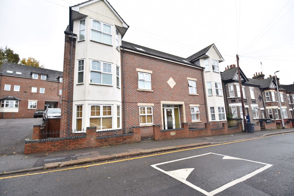 Property photo 1 of 7 2107330