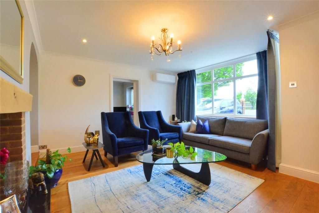 Property photo 2 of 12 93773_Bla210772_L_Img_03_0001.Jpeg