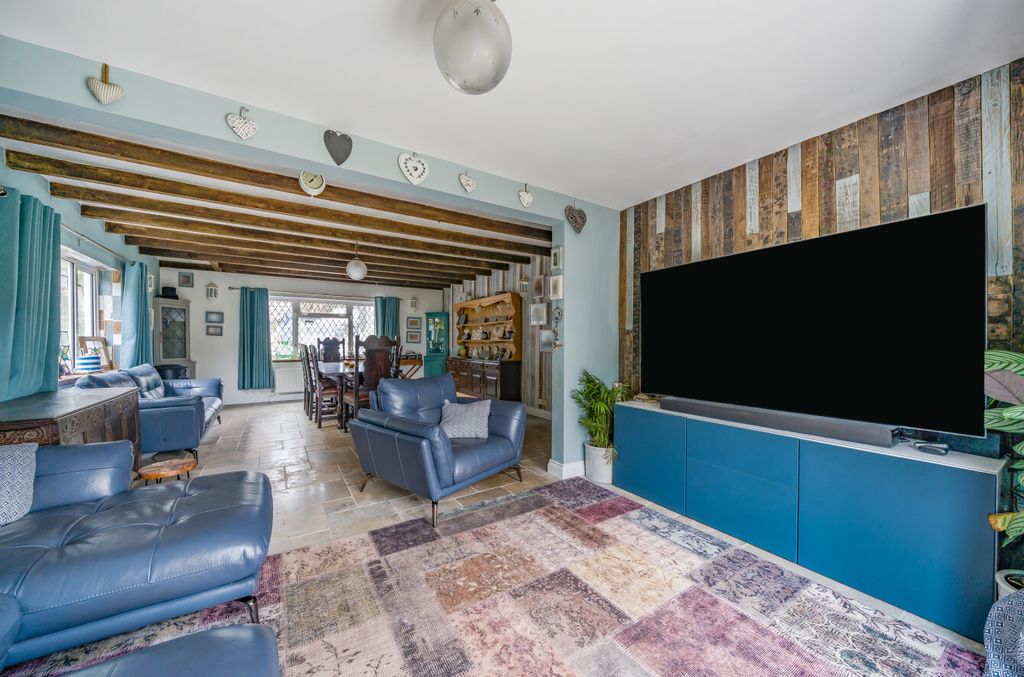 Property photo 2 of 22 1248595 (2).Jpg