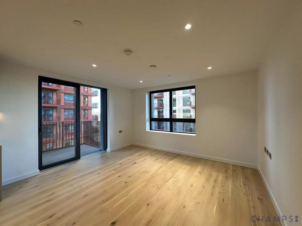 Property photo 3 of 9 Gallery