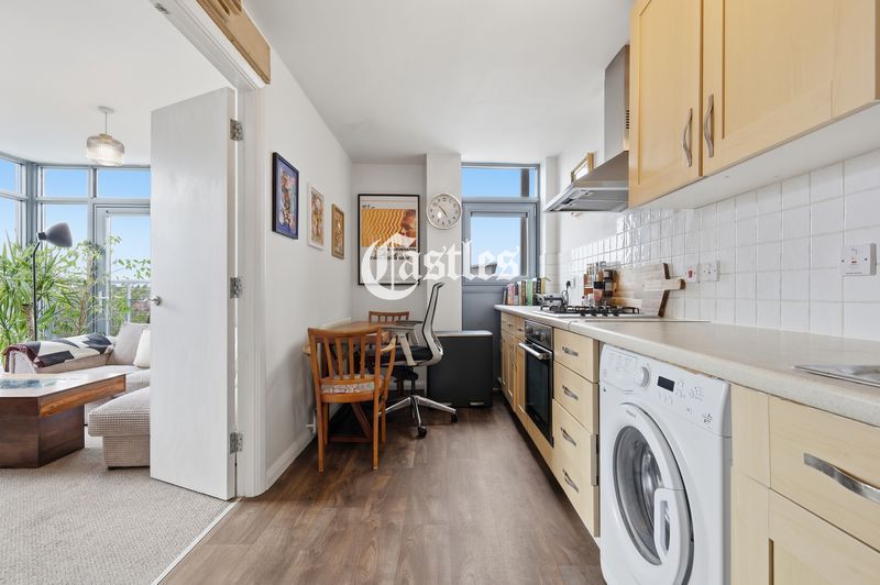 Property photo 3 of 12 Photo 5