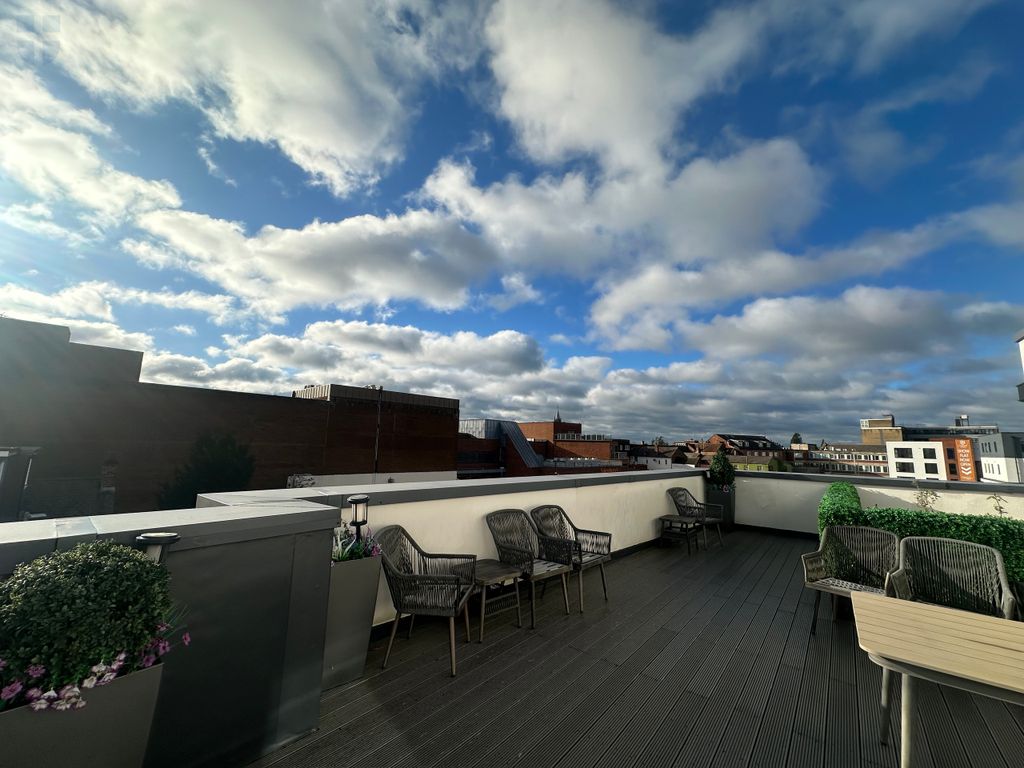 Property photo 3 of 14 Outside.2