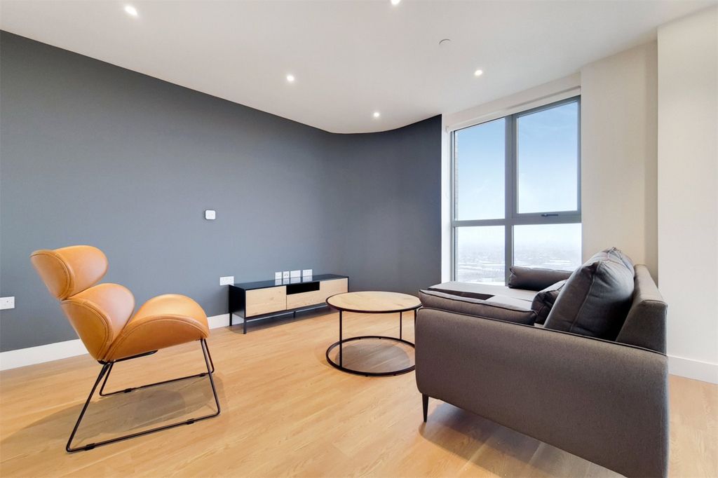 Property photo 3 of 20 Picture No. 01