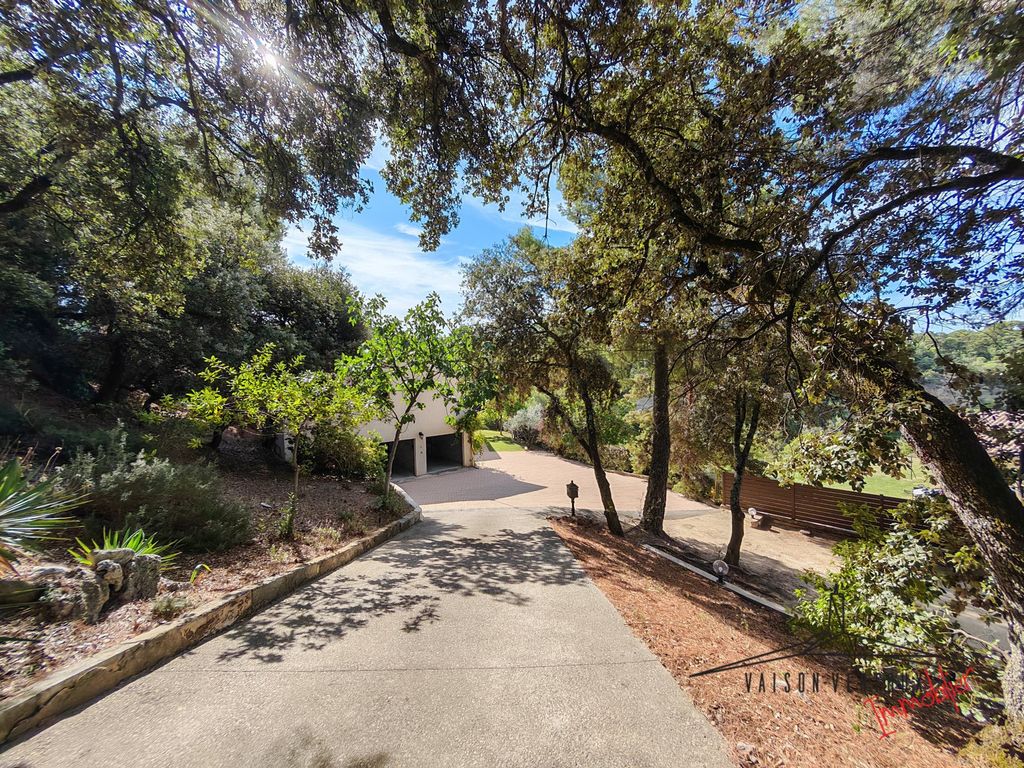 Property photo 3 of 31