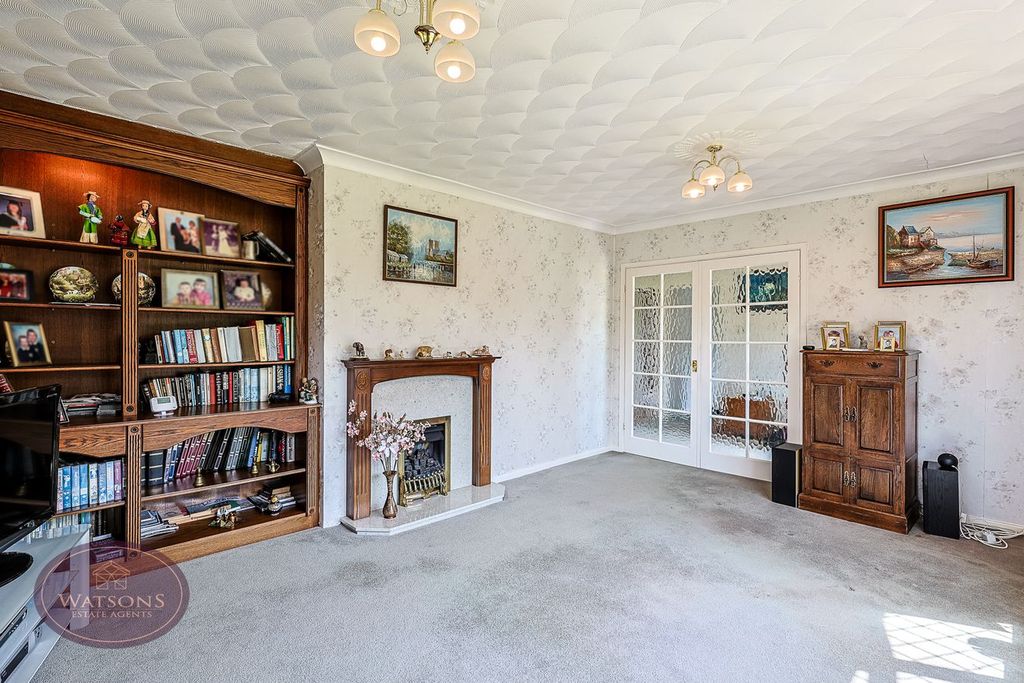 Property photo 2 of 26