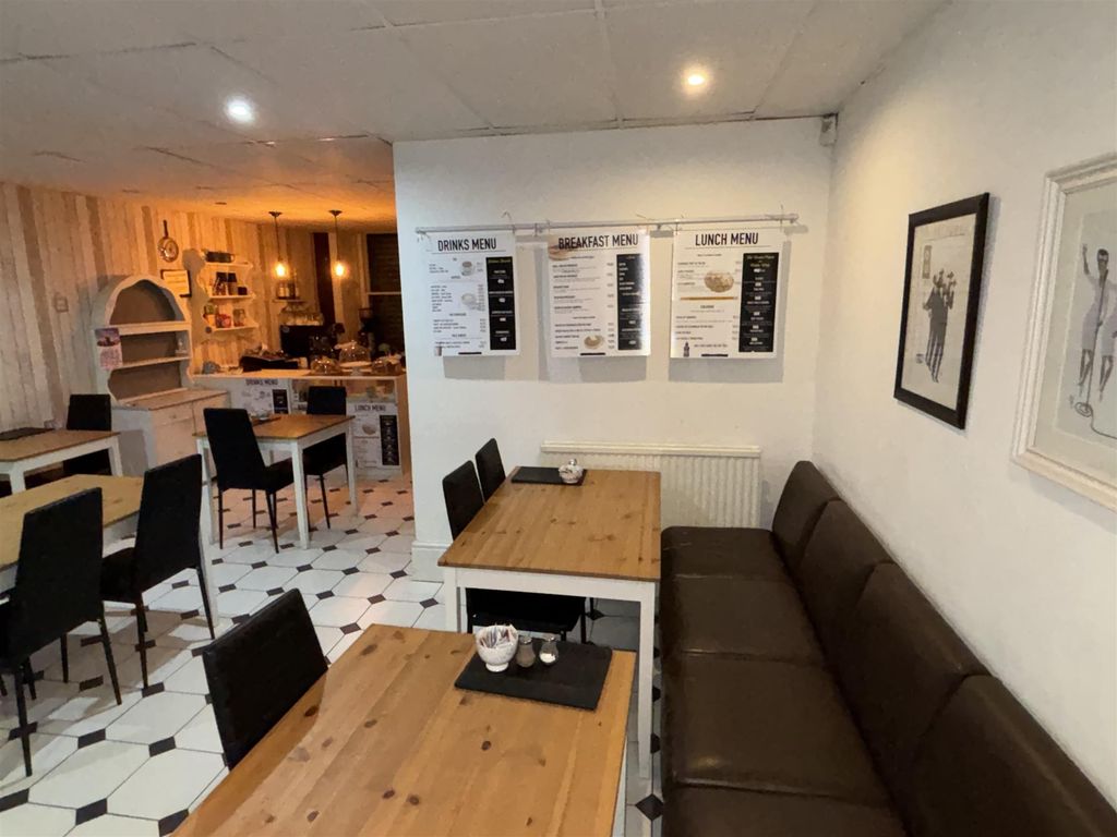 Property photo 2 of 7 Photo 1