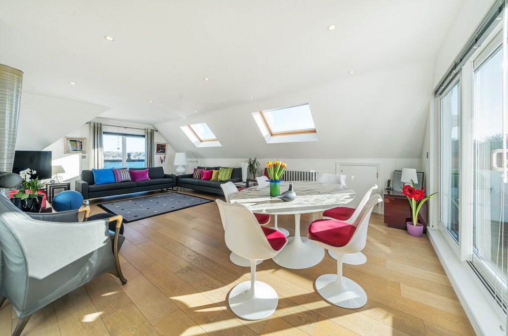 Property photo 1 of 18 Picture No. 05