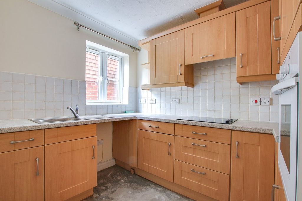 Property photo 3 of 16