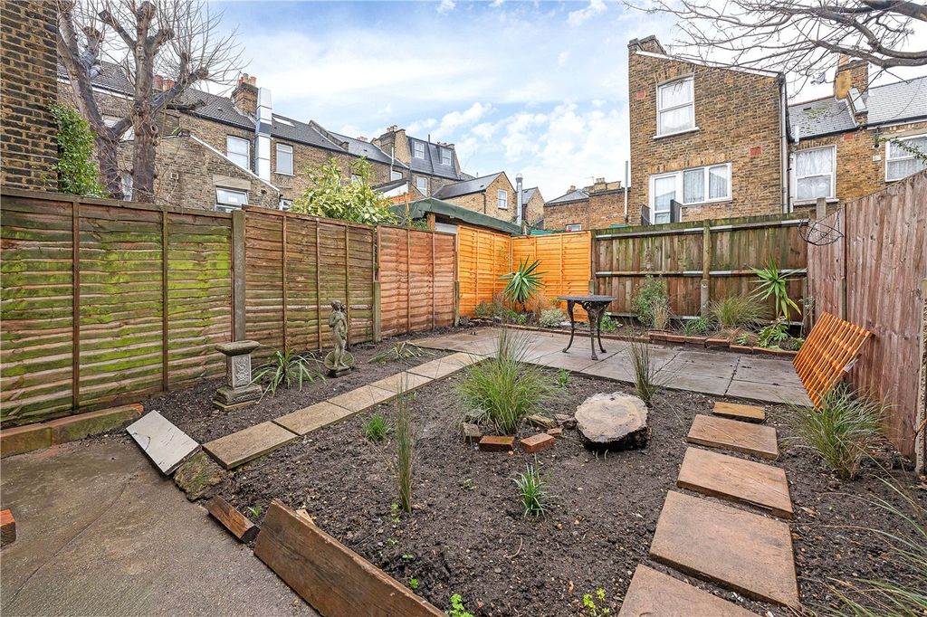 Property photo 3 of 10 Picture No. 20