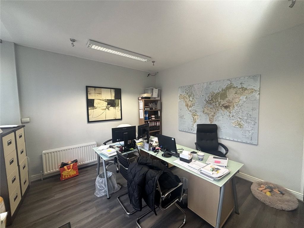 Property photo 3 of 4 Picture No. 03