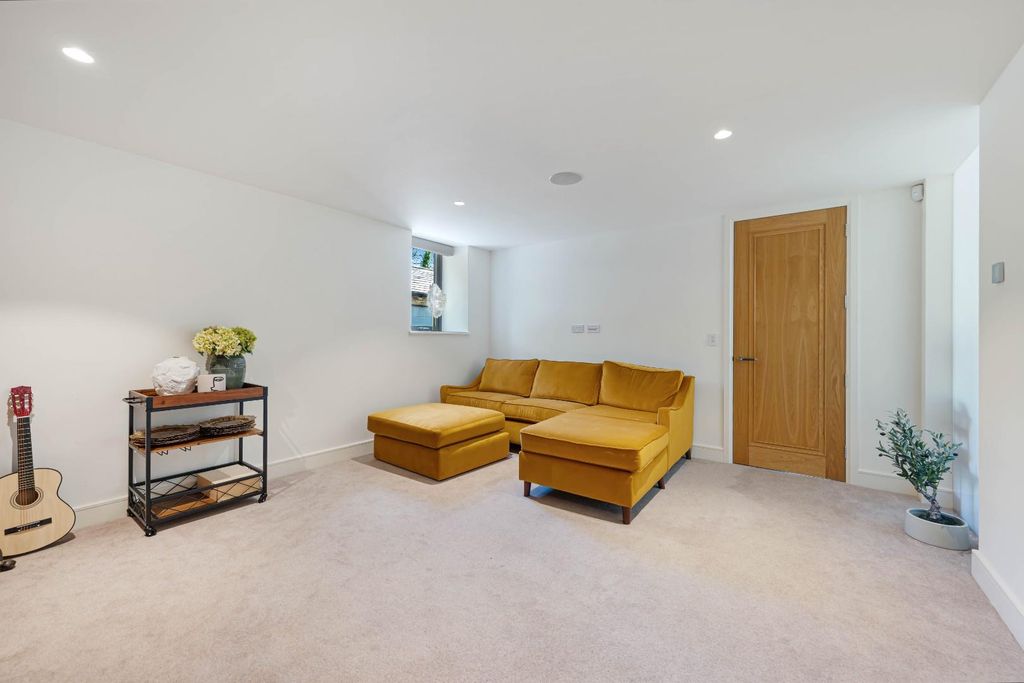 Additional image 27 of 4 bed barn conversion for saleColemans Barn, Off Chorley Old Road, Horwich, Bolton BL6