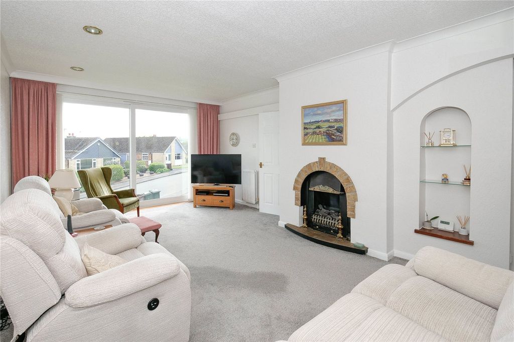 Property photo 2 of 24 Picture No. 03