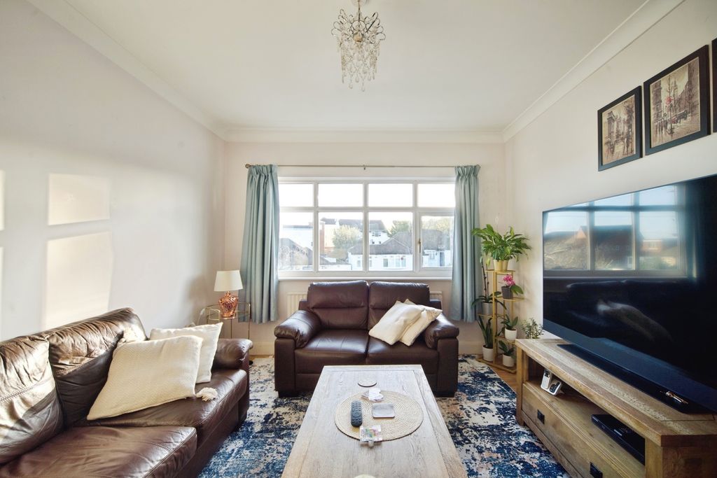 Property photo 2 of 27 Pbox-Img.Jpg