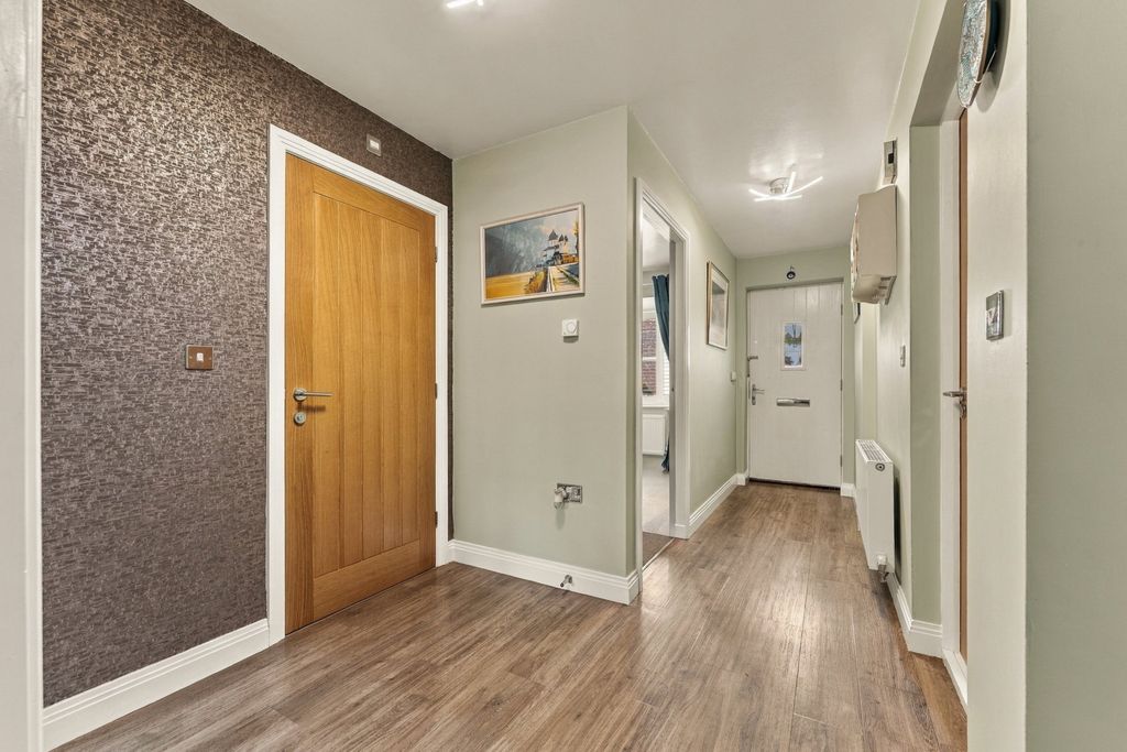 Property photo 2 of 44