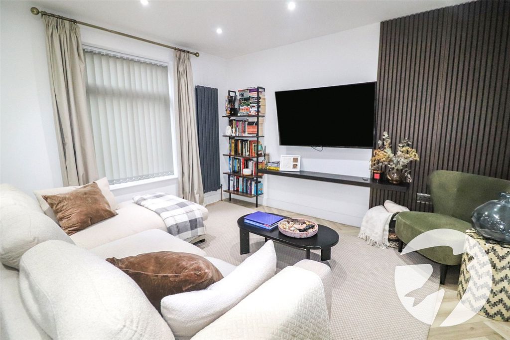 Property photo 1 of 17 Picture No. 15