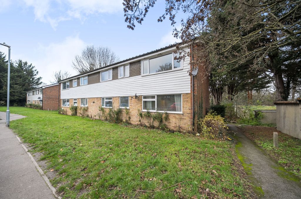 Property photo 2 of 15 1386964-3-6940276...