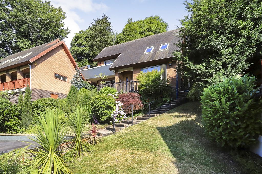 Property photo 1 of 23