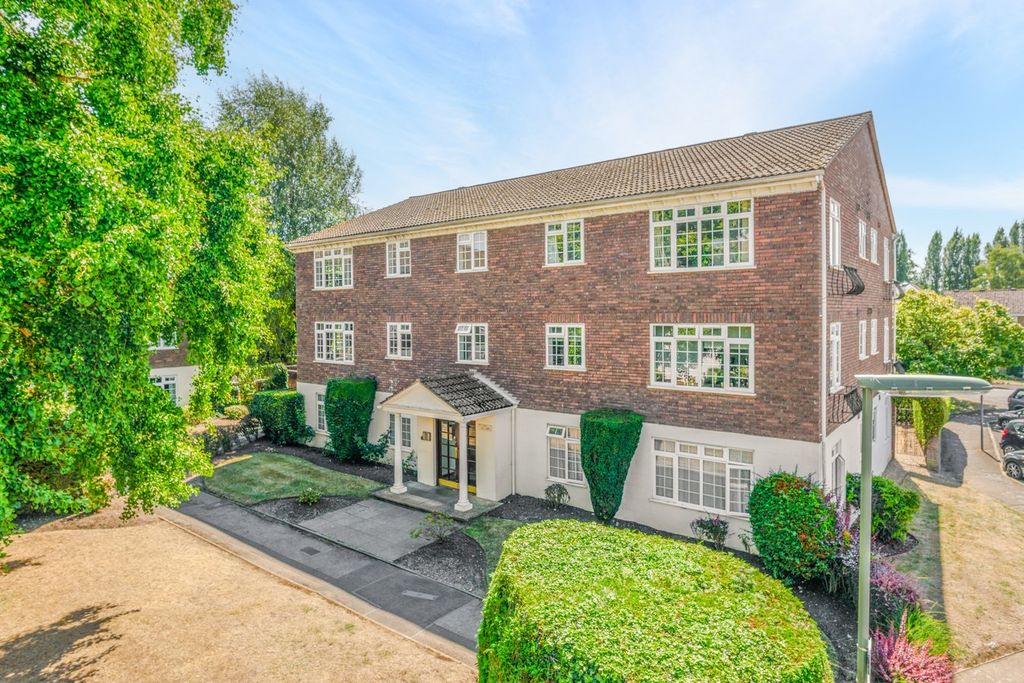Property photo 1 of 6