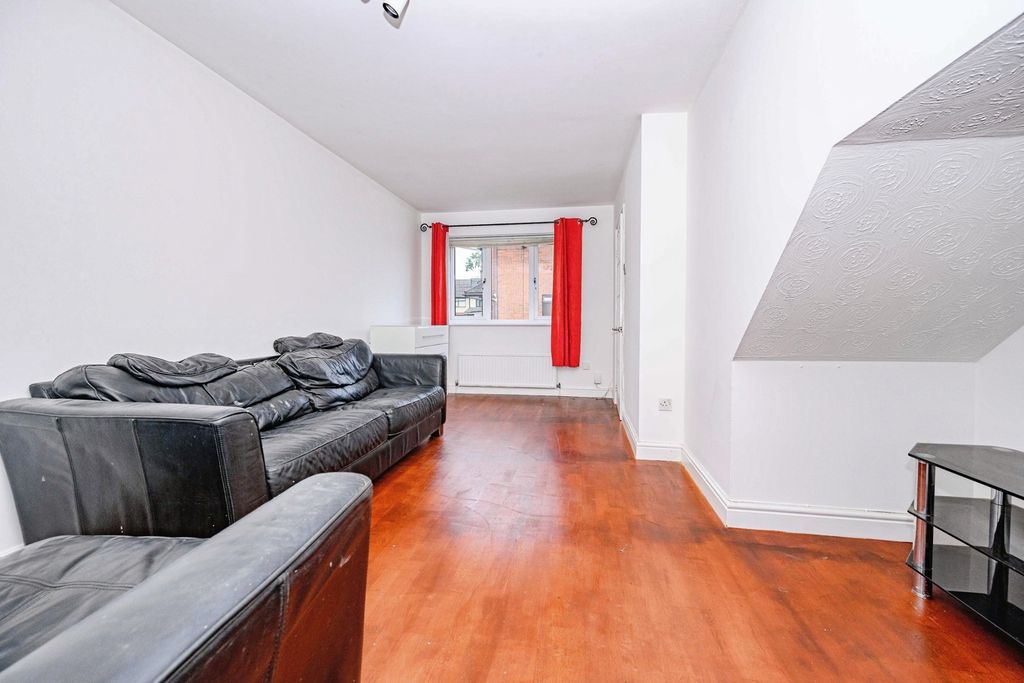 Property photo 2 of 9 Pbox-Img.Jpg