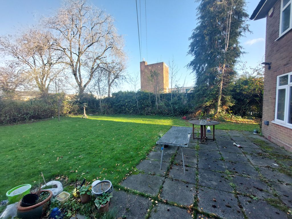 Property photo 3 of 4