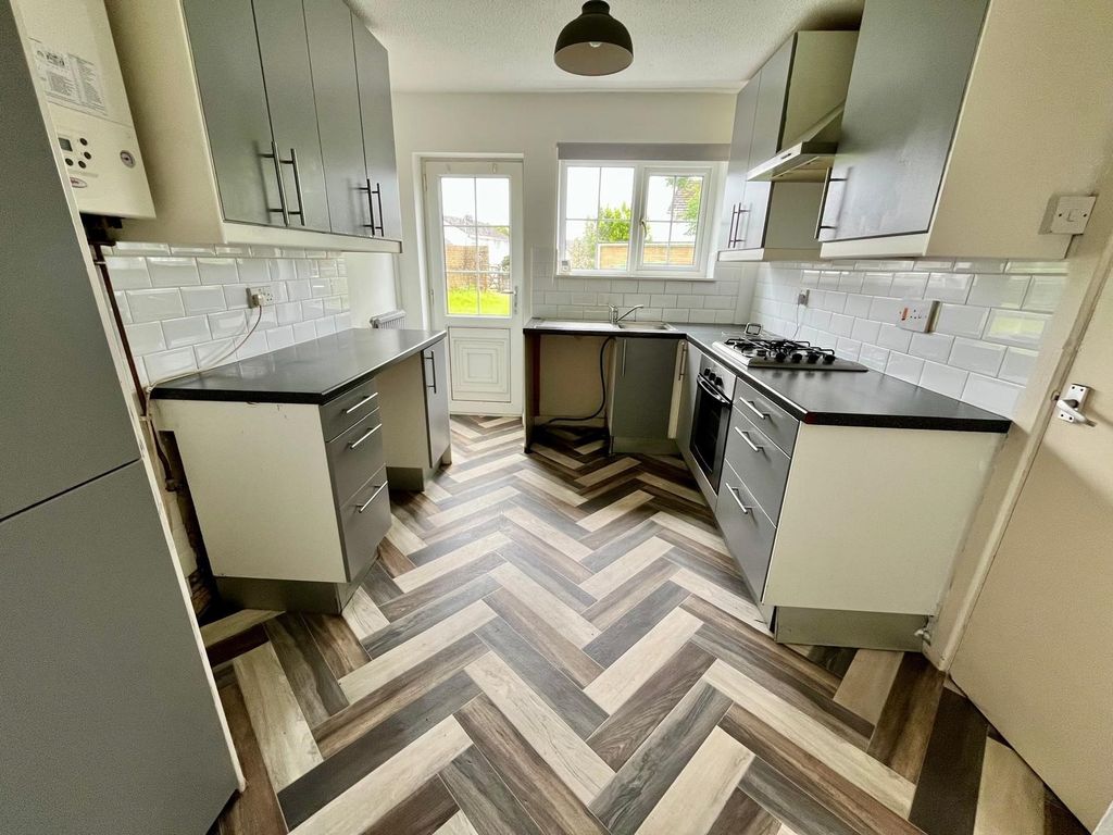 Property photo 2 of 17 Not Specified