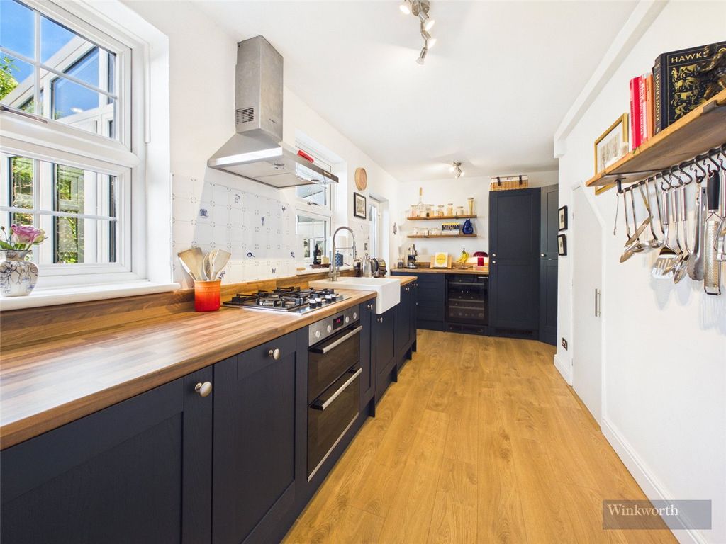Property photo 2 of 16 Picture No. 09