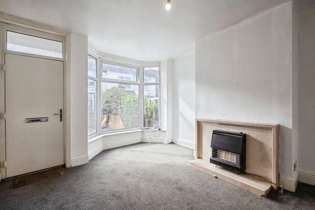 Property photo 2 of 16 Image 1