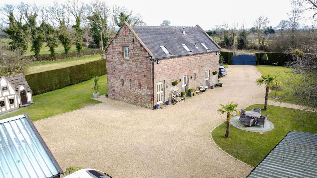 Property photo 1 of 24