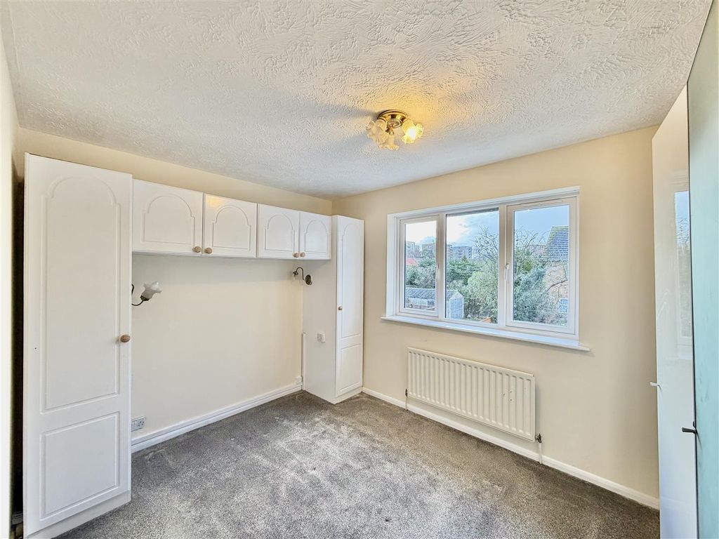 Property photo 3 of 8 Bedroom Two