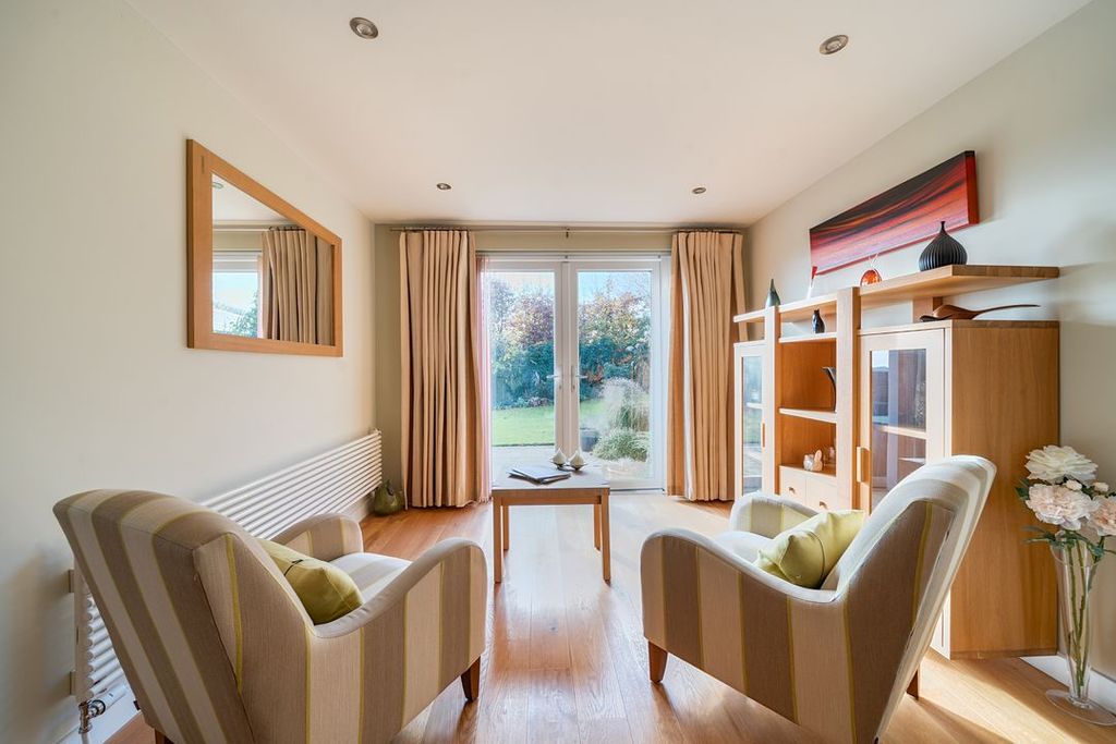 Property photo 3 of 21 138043811691c5Caae3d86