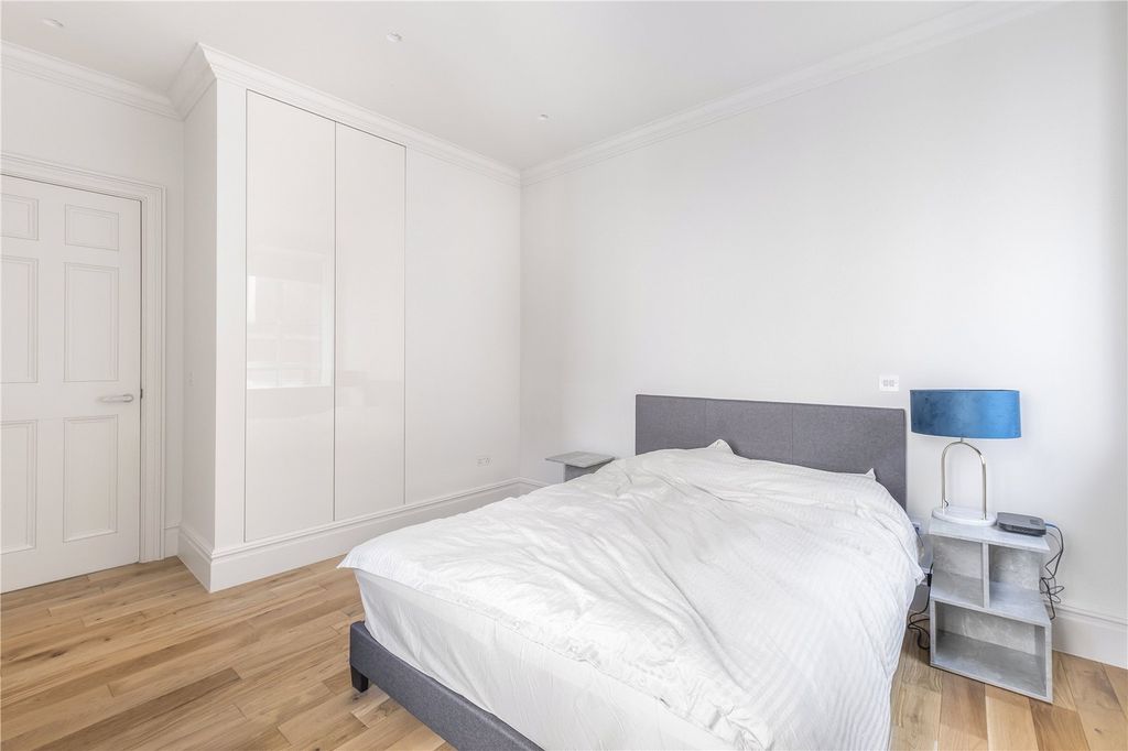 Property photo 2 of 10 Picture No. 33