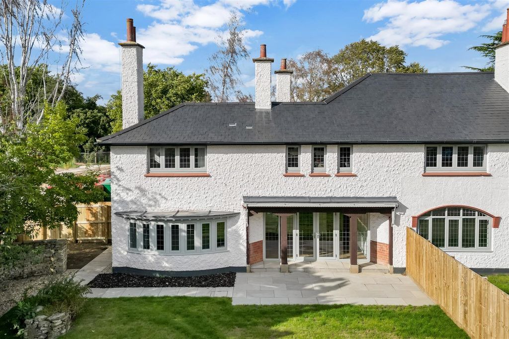 Property photo 1 of 33 Easthorpe Green Drone Web Ph-6.Jpg