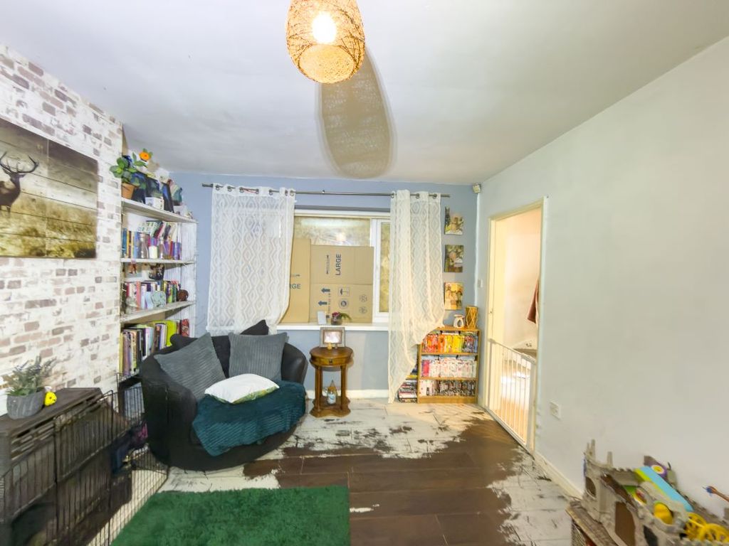 Property photo 3 of 10 Image 3