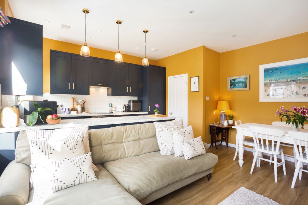 Property photo 2 of 9 9