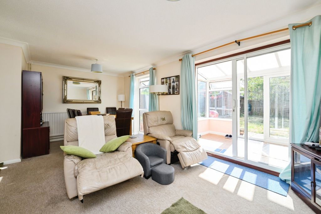 Property photo 3 of 18 Pbox-Img.Jpg