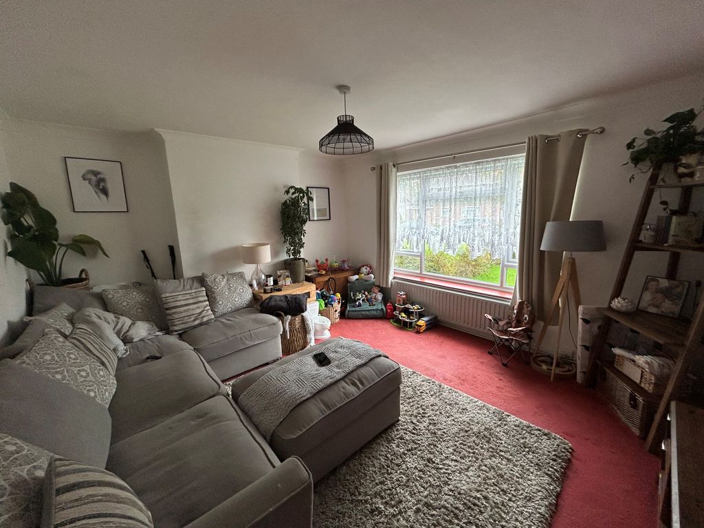 Property photo 3 of 6