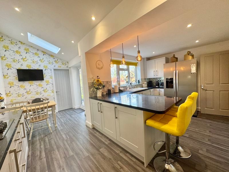 Property photo 2 of 25 Photo 1