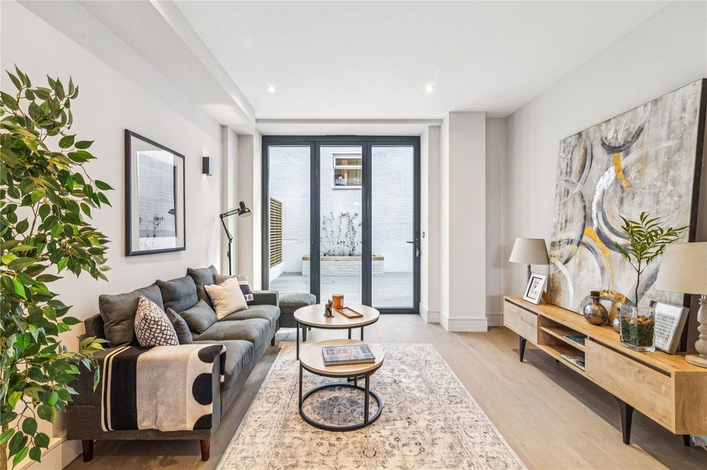 Property photo 1 of 10 Picture No. 11