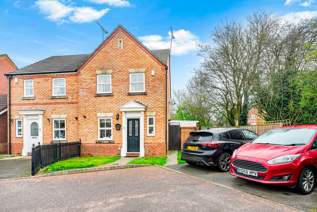 Property photo 1 of 27