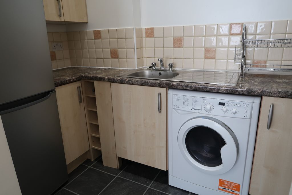 Property photo 2 of 9