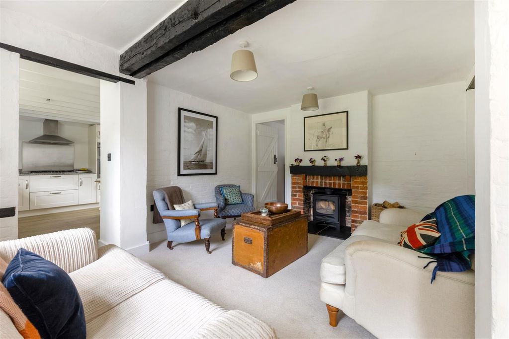 Property photo 2 of 14 Sitting Room