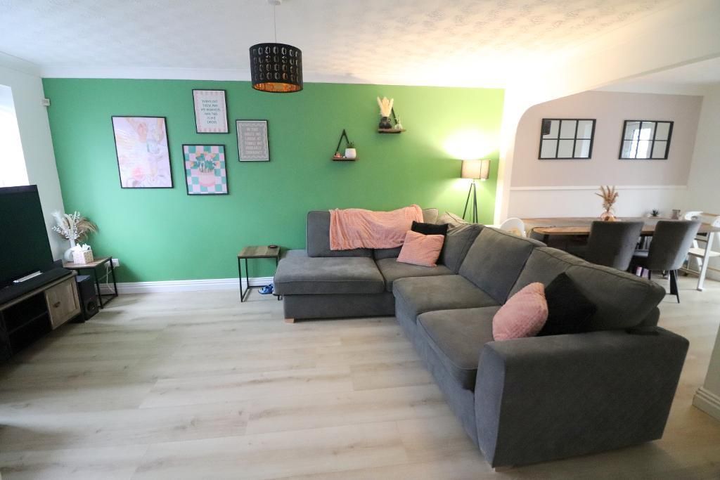 Property photo 2 of 15 Photo 2