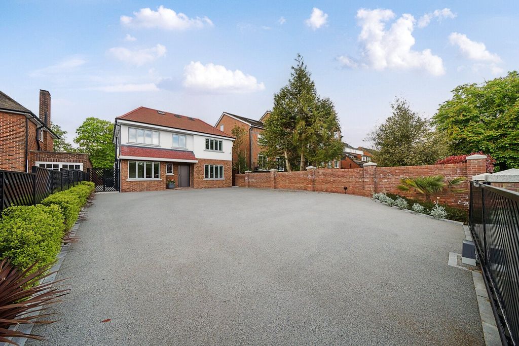 Property photo 3 of 34 Picture No. 42