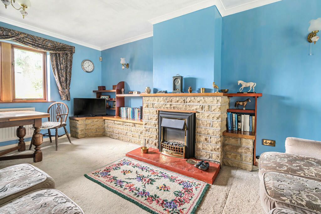 Property photo 2 of 20