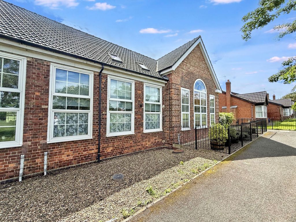 Property photo 1 of 22