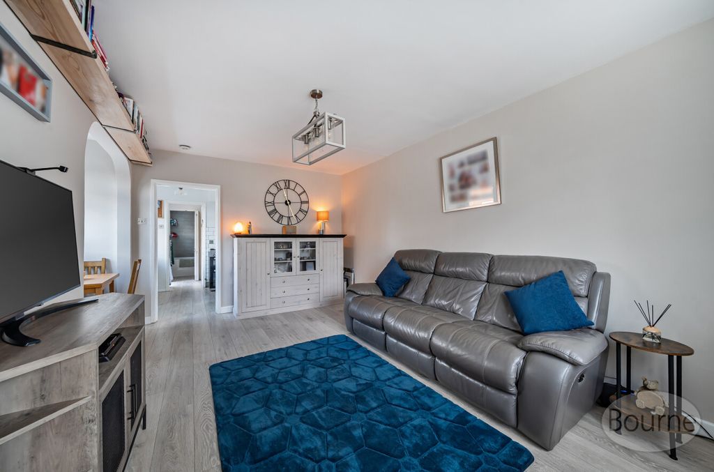 Property photo 2 of 22 6F224F4F-7dc1-492...