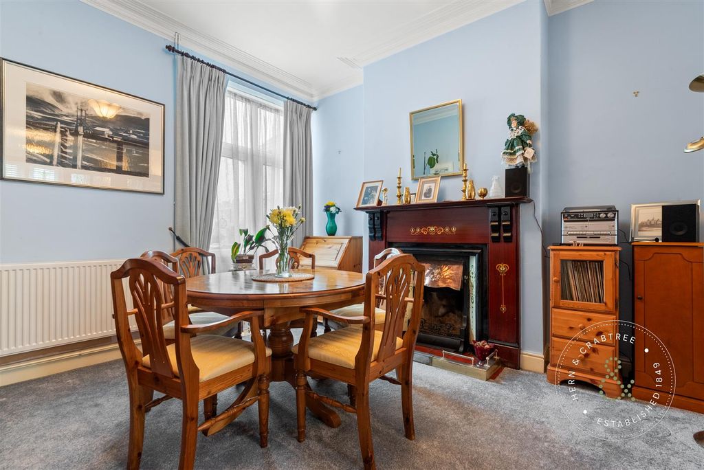 Property photo 3 of 30 Greenfield-Avenue-16.Jpg