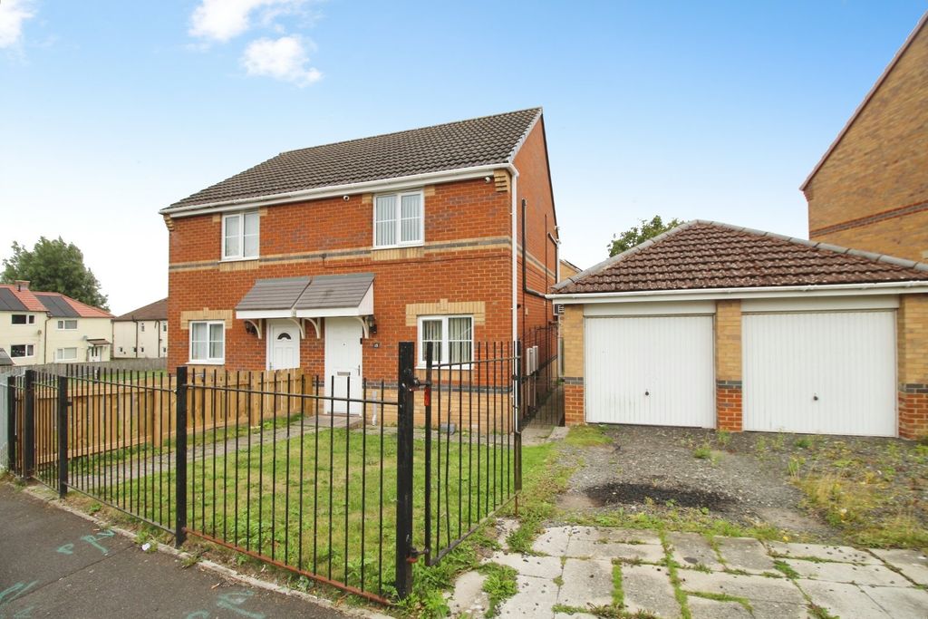 Property photo 2 of 18 External